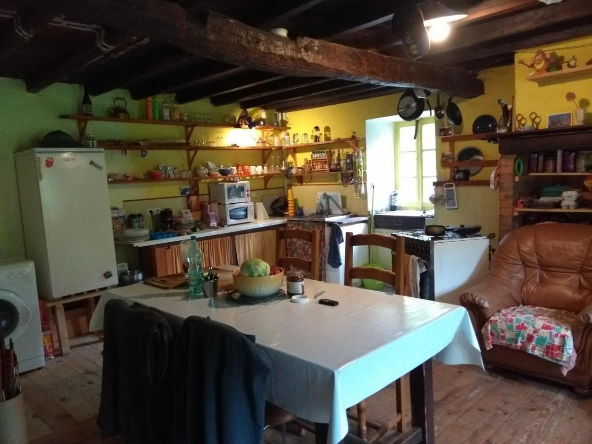 La Maison Du Bonheur Chez Yann Humblet Homestay